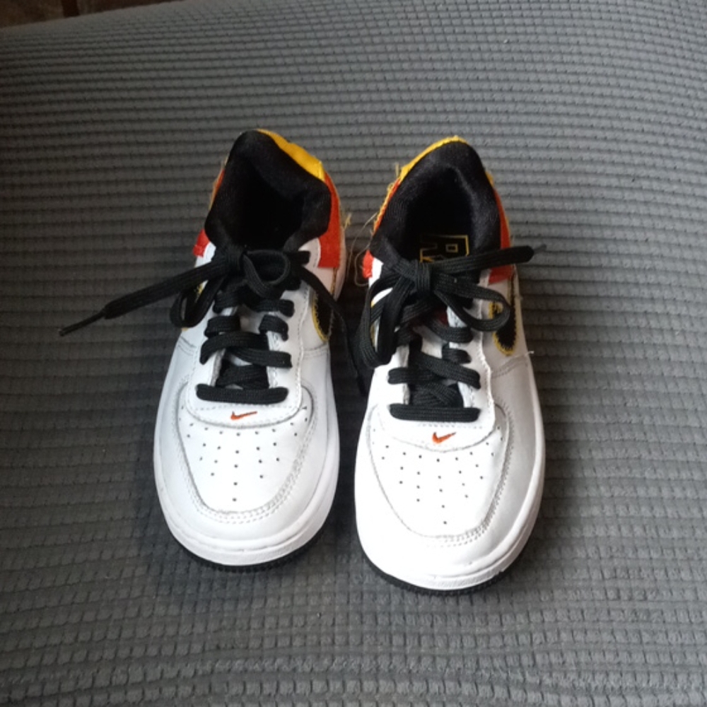 Nike Air force ones white boys SZ 11